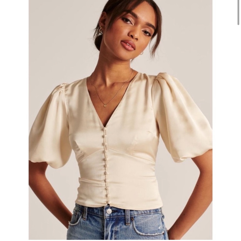 NEW Abercrombie silk top